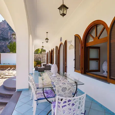 Villa La Baika By Myvillacollection *